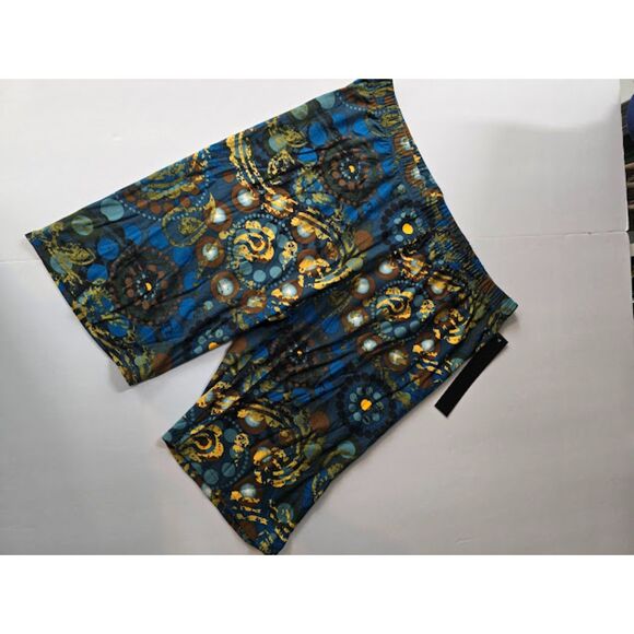 Buttery Soft Paisley Mandala Layers Shorts 1XL - Picture 3 of 5